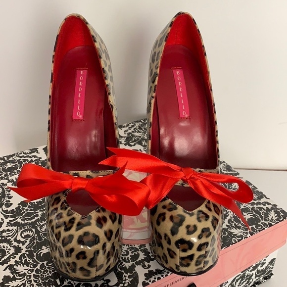 Bordello Cheetah Print Heels - Picture 2 of 10